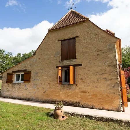 Saint-chamassy Sleeps 7 With Pool *