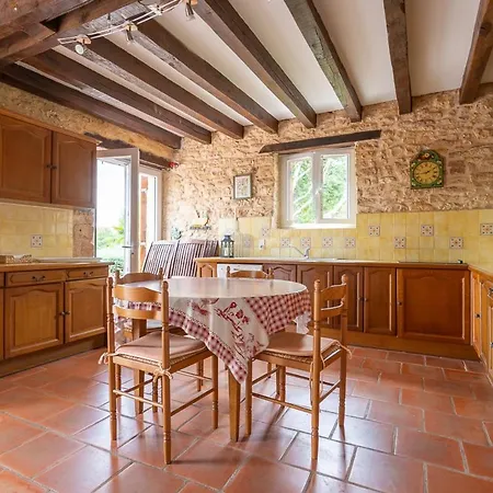 Saint-chamassy Sleeps 7 With Pool Villa
