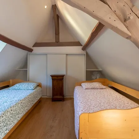 Saint-chamassy Sleeps 7 With Pool Villa