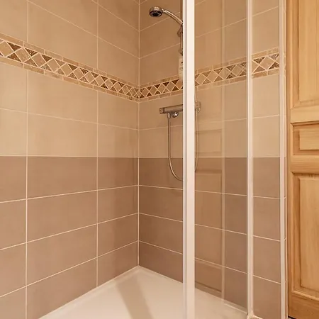 Saint-chamassy Sleeps 7 With Pool Villa